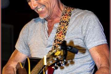 Cuatro cantautores animan la noche del viernes en La Garita/TA e Ildefonso Rodríguez.
